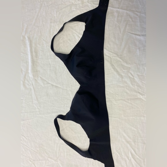 NWOT Lululemon bra - Picture 5 of 5